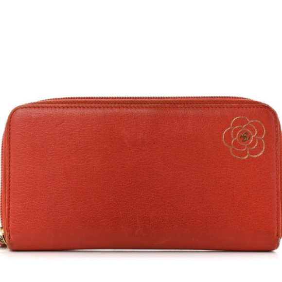 Pre-loved authentic Chanel wallet - Picture 3 of 12